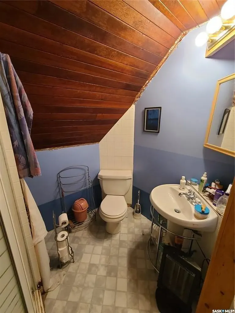 214 W 1st Street Alida SK S0C 0B0