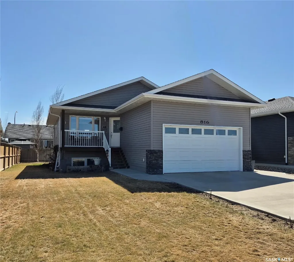 816 Battleford Trail Swift Current SK S9H 5R1