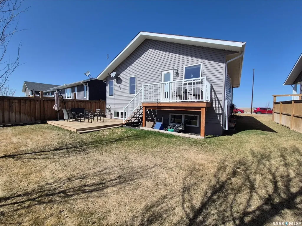 816 Battleford Trail Swift Current SK S9H 5R1