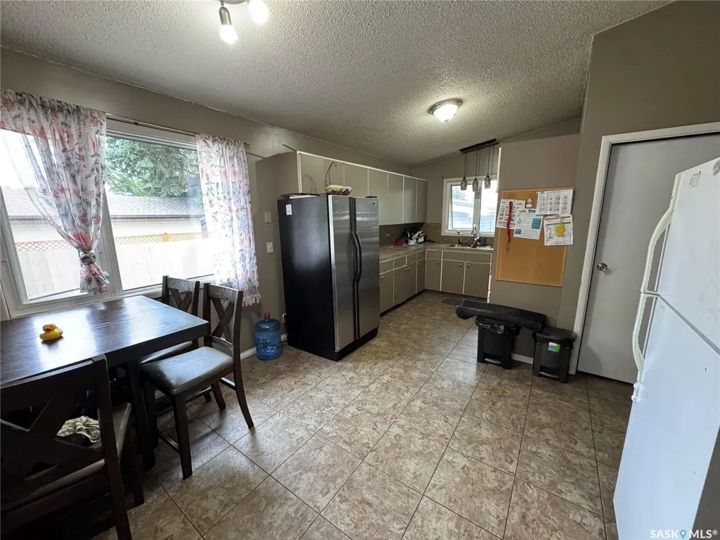 545 5th Street N Weyburn SK S4H 0Z9