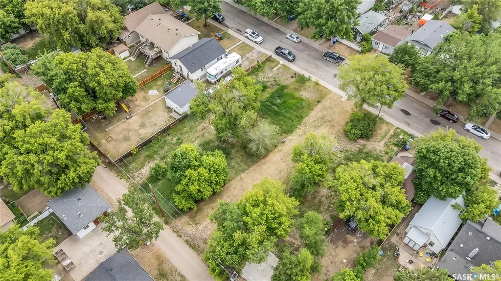 431 R Avenue S Saskatoon SK S7M 2Z4