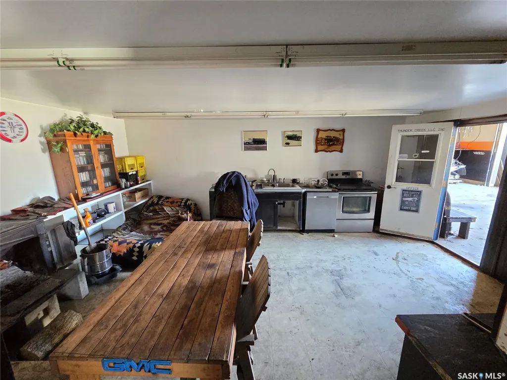 124 1st Street Alida SK S0C 0B0