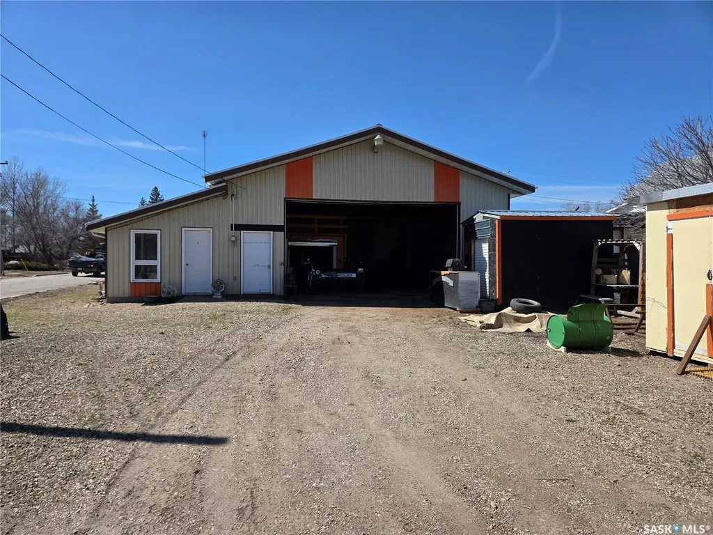 124 1st Street Alida SK S0C 0B0