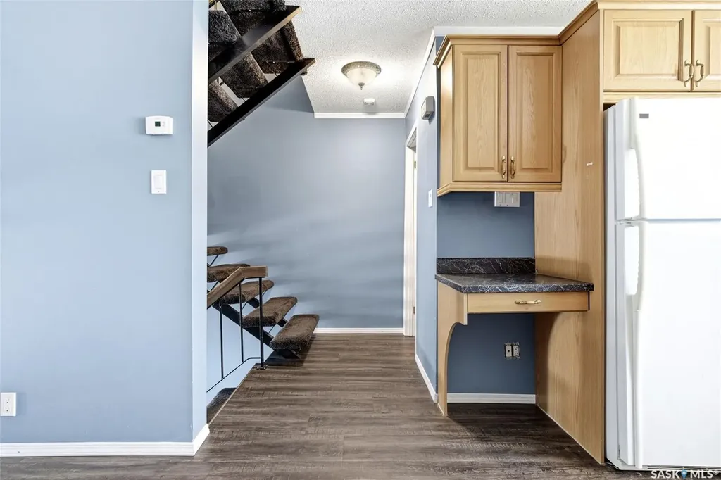104 Lockwood Road Regina SK S4S 3G2
