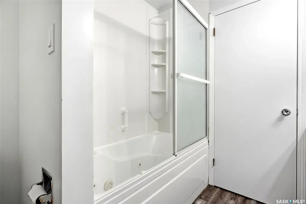 104 Lockwood Road Regina SK S4S 3G2