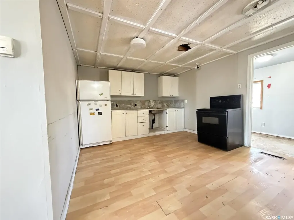 1037 Broder Street Regina SK S4N 3P8