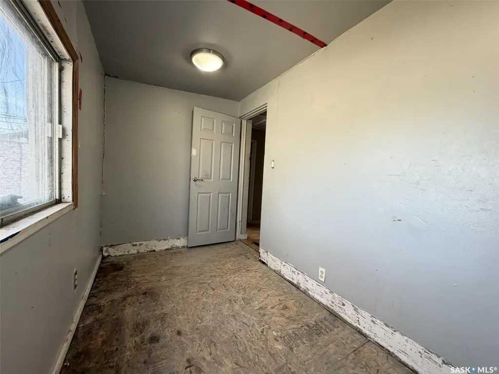 1037 Broder Street Regina SK S4N 3P8