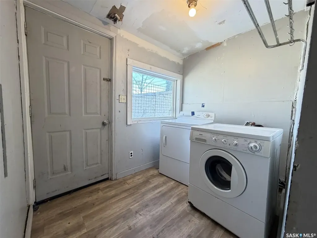 1037 Broder Street Regina SK S4N 3P8