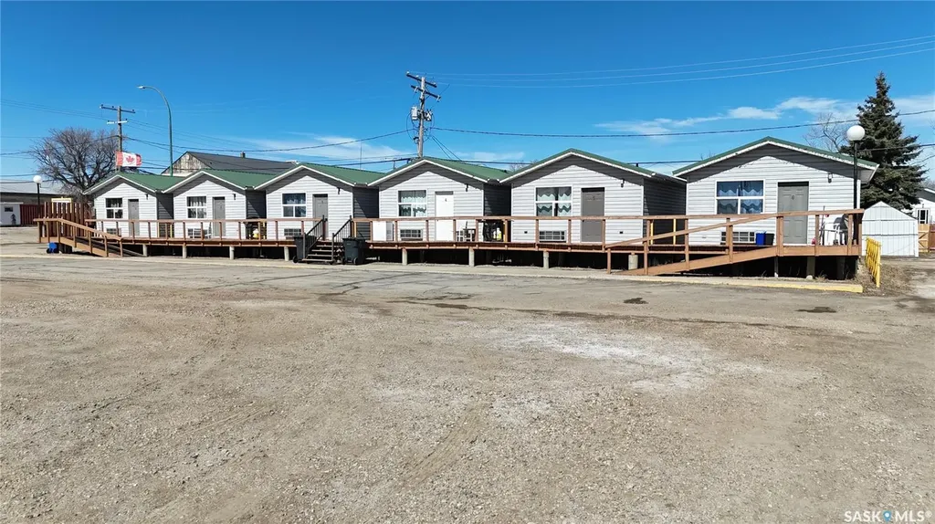 102 1st Avenue E Lampman SK S0C 1N0