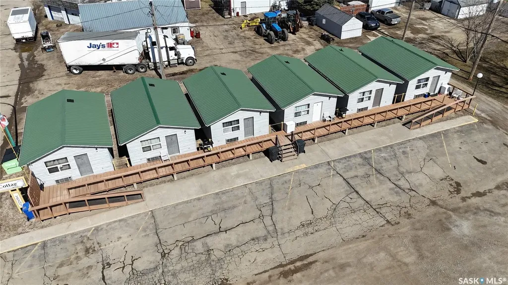 102 1st Avenue E Lampman SK S0C 1N0