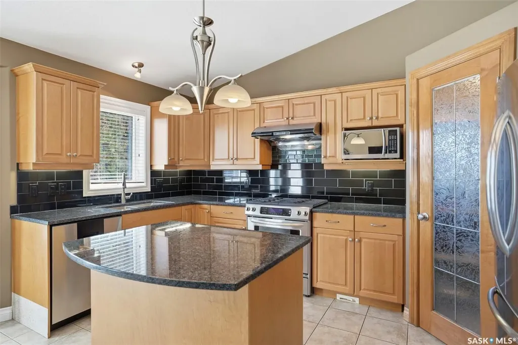511 Greaves Lane Saskatoon SK S7W 1A9
