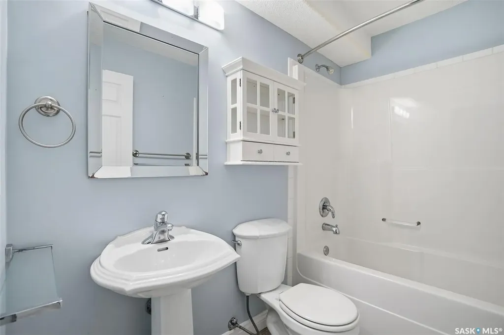 511 Greaves Lane Saskatoon SK S7W 1A9
