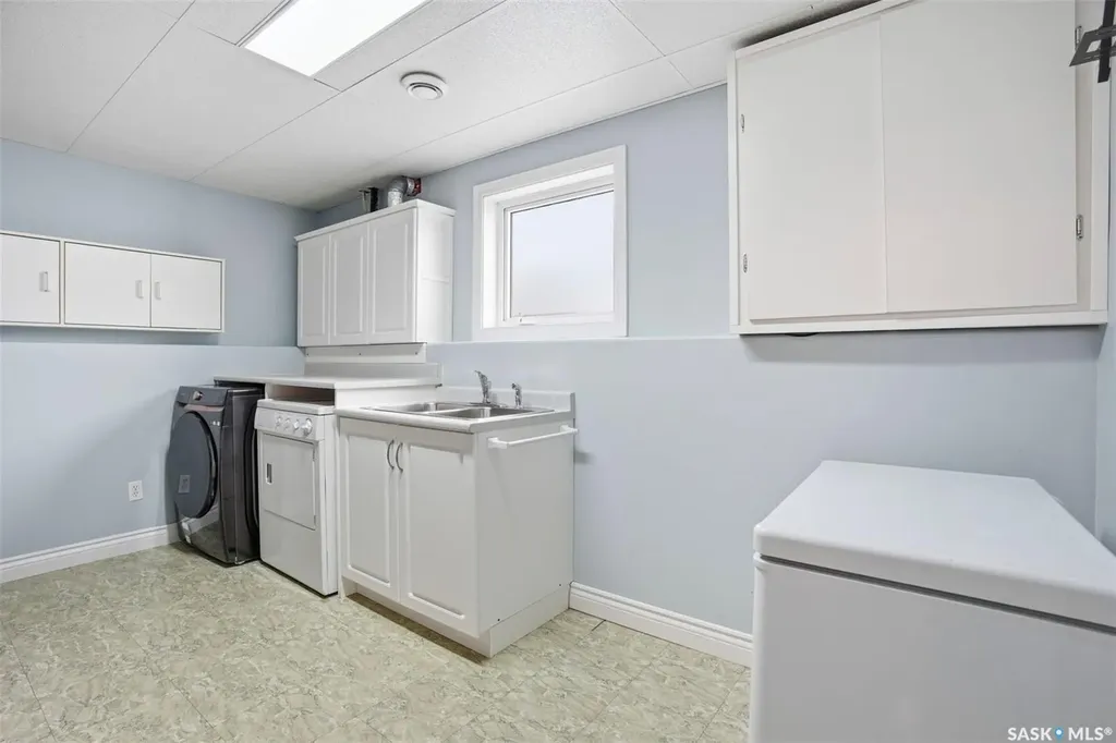 511 Greaves Lane Saskatoon SK S7W 1A9