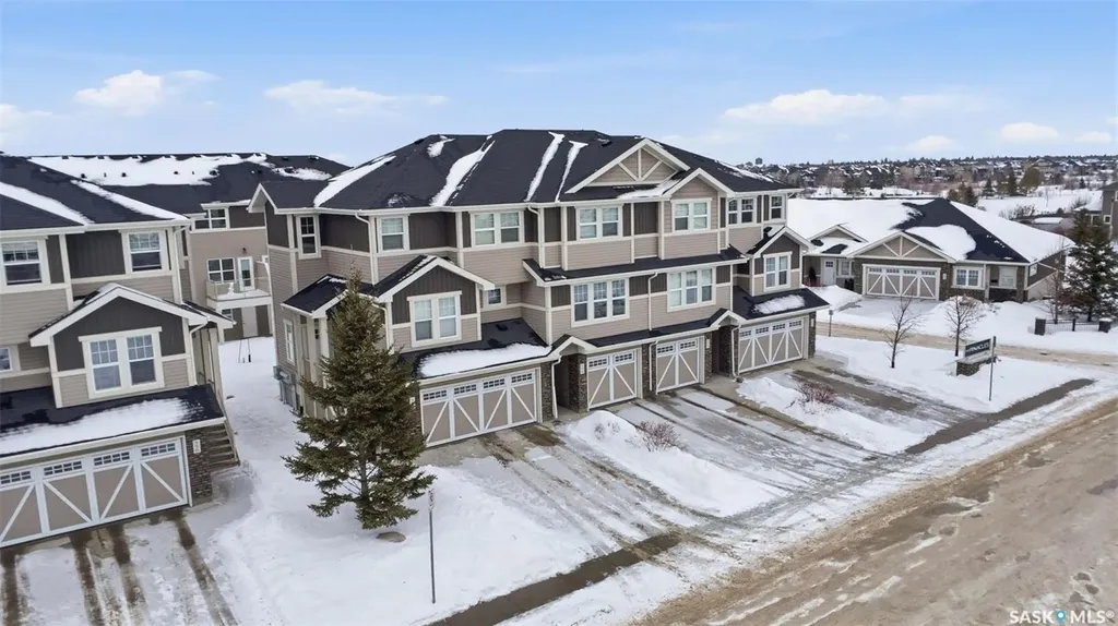 556 Pringle Crescent Saskatoon SK S7T 1C9