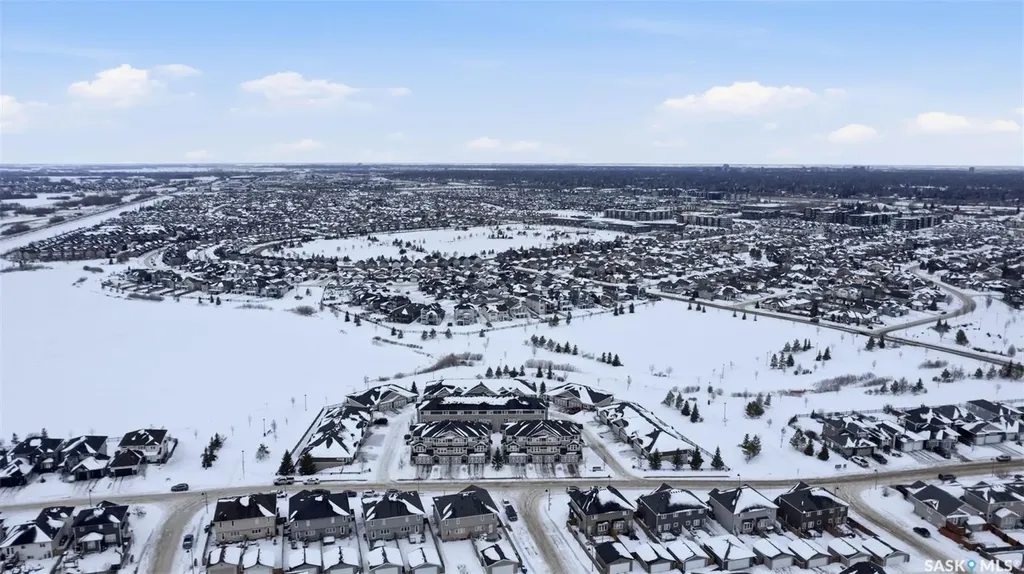 556 Pringle Crescent Saskatoon SK S7T 1C9