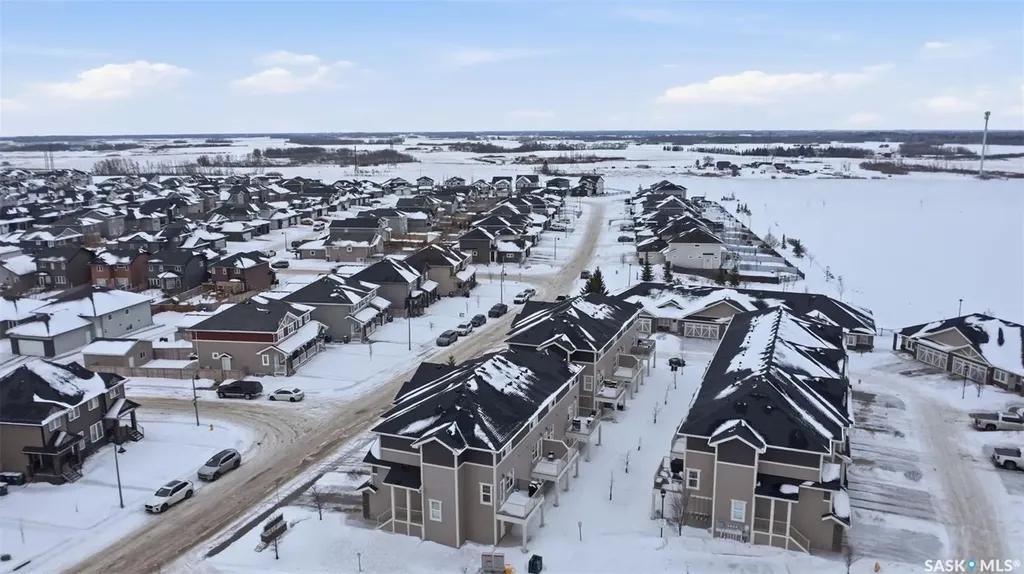 556 Pringle Crescent Saskatoon SK S7T 1C9