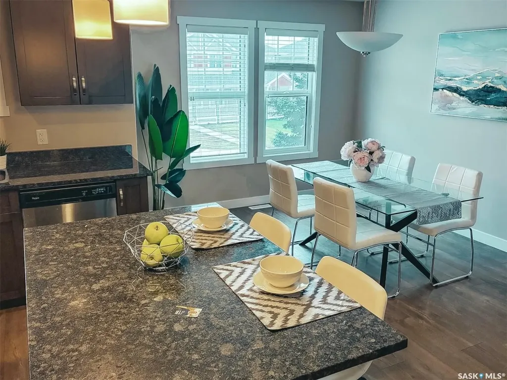 556 Pringle Crescent Saskatoon SK S7T 1C9