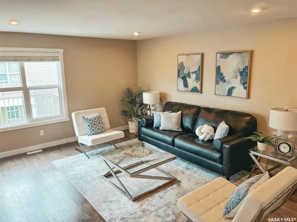 556 Pringle Crescent Saskatoon SK S7T 1C9
