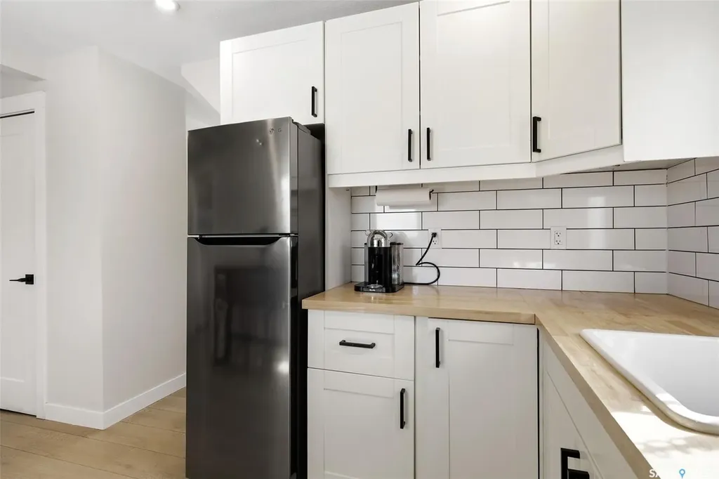 358 St John Street Regina SK S4R 1R2