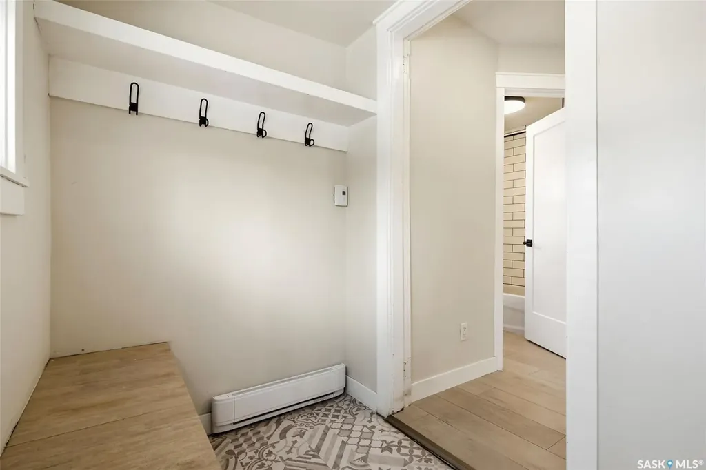 358 St John Street Regina SK S4R 1R2