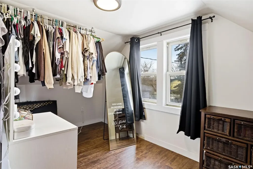 358 St John Street Regina SK S4R 1R2