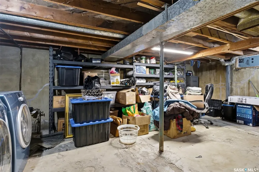 358 St John Street Regina SK S4R 1R2