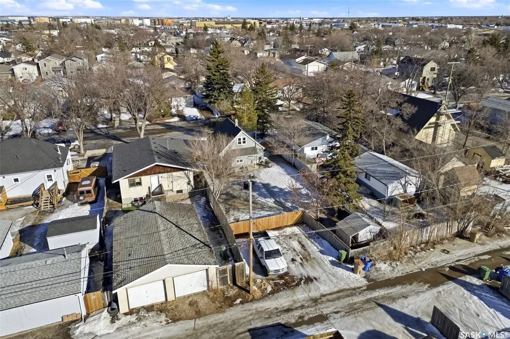 358 St John Street Regina SK S4R 1R2