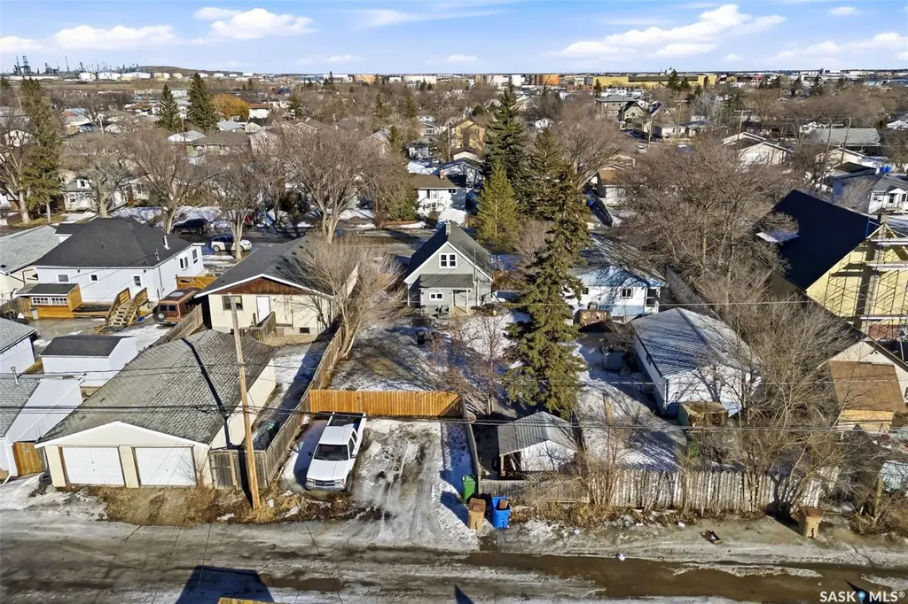 358 St John Street Regina SK S4R 1R2