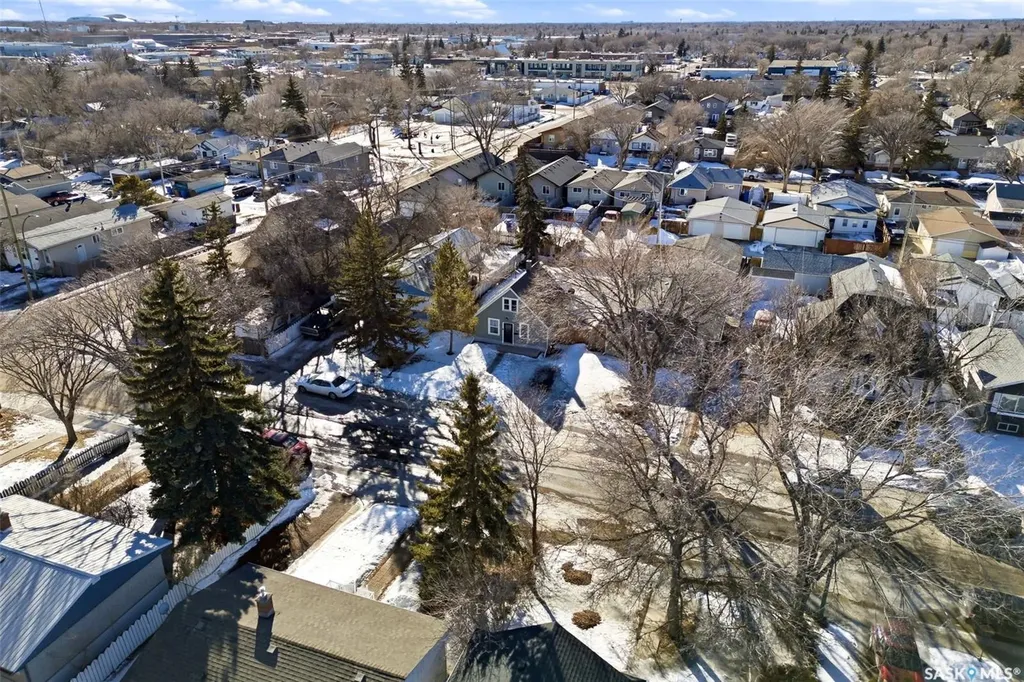 358 St John Street Regina SK S4R 1R2