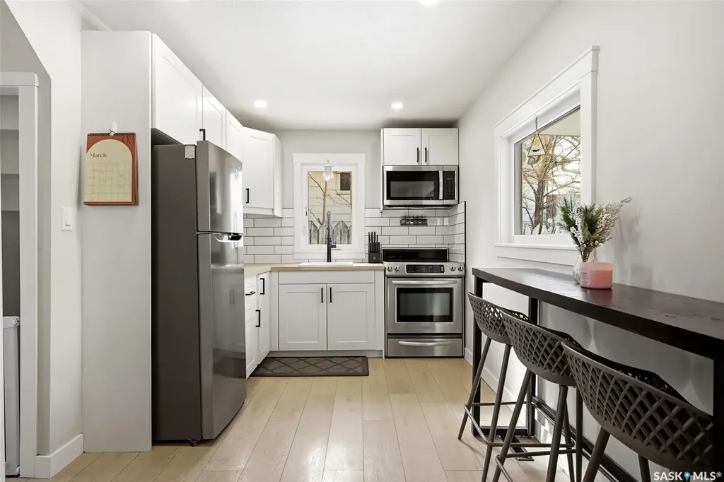 358 St John Street Regina SK S4R 1R2