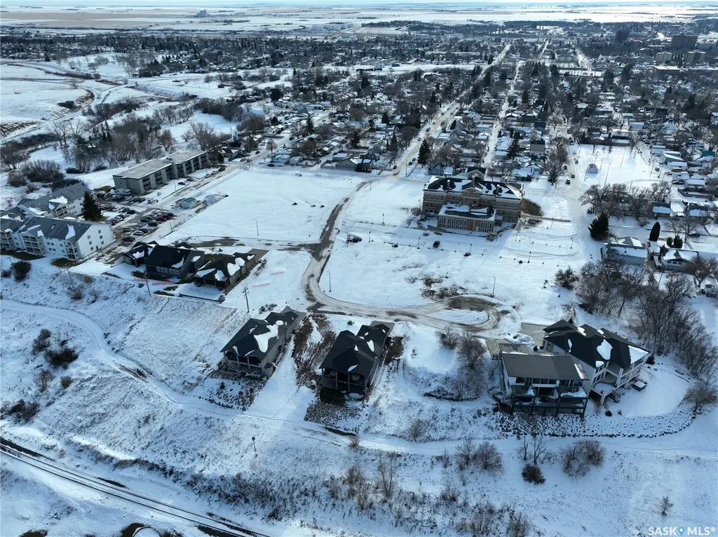 2 Copper Ridge Cove Moose Jaw SK S6H 4R1