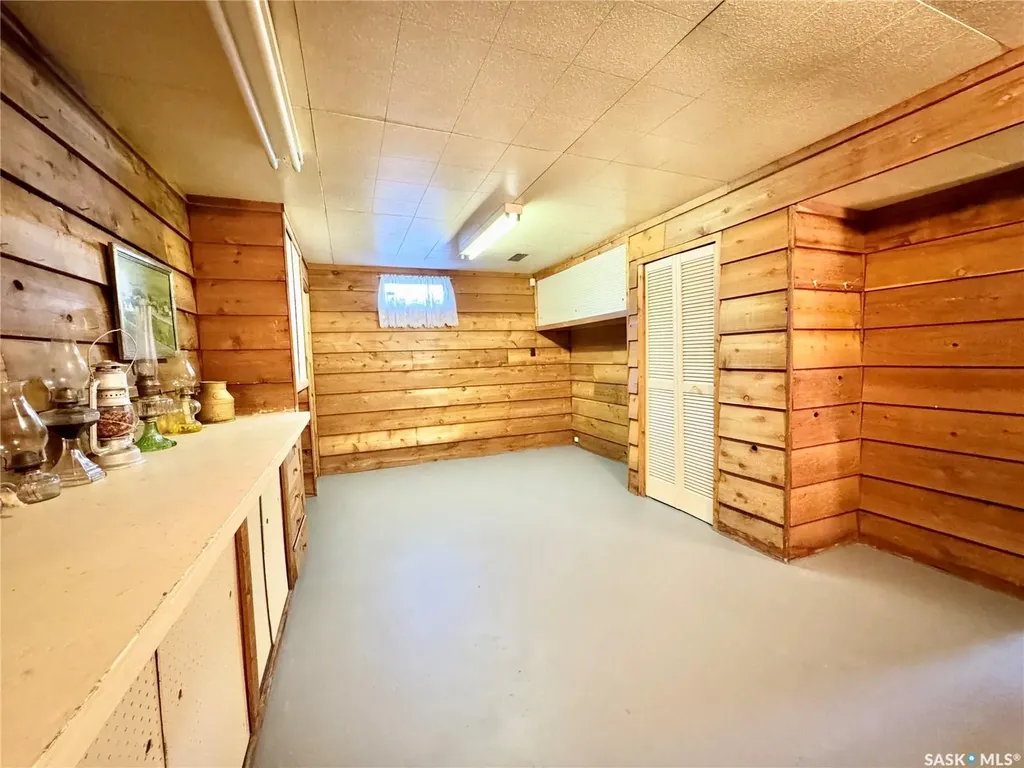586 Laurier Drive Prince Albert SK S6V 5M3