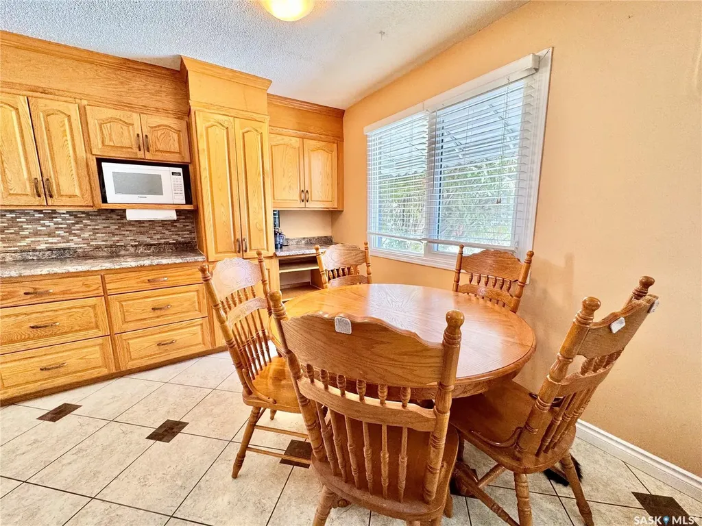 586 Laurier Drive Prince Albert SK S6V 5M3