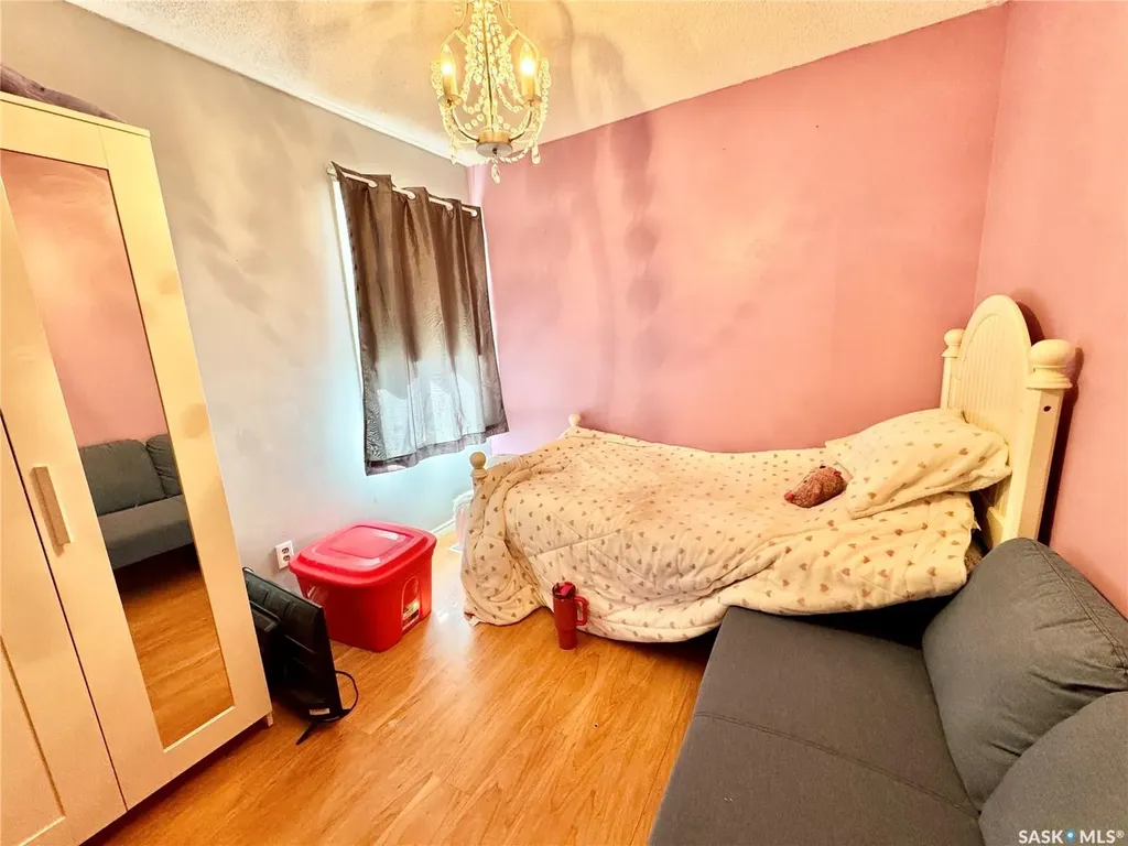 586 Laurier Drive Prince Albert SK S6V 5M3