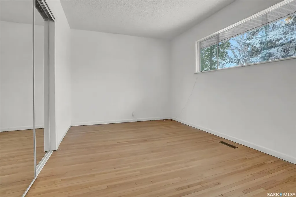 345 Durham Drive Regina SK S4S 4Z6