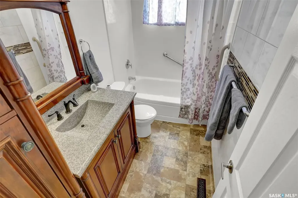 345 Durham Drive Regina SK S4S 4Z6