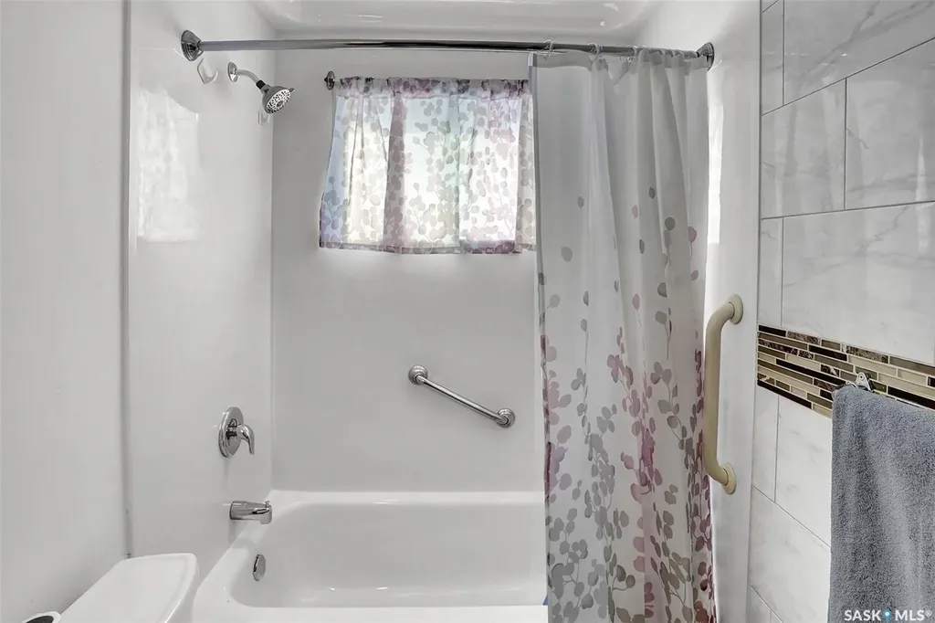 345 Durham Drive Regina SK S4S 4Z6