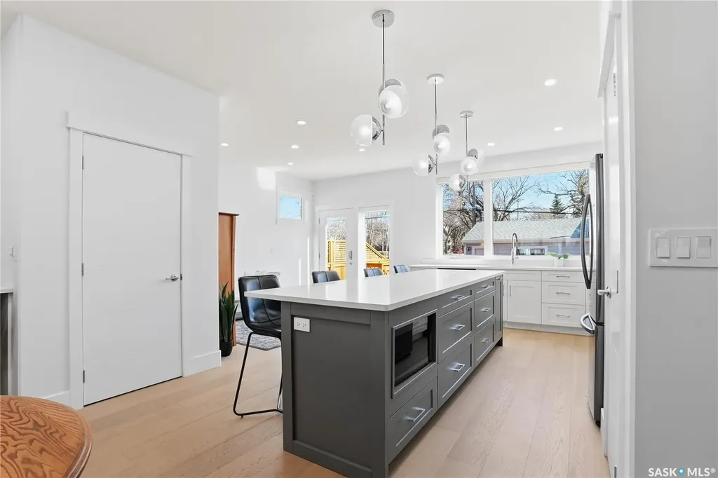 738 Main Street Saskatoon SK S7H 0K1