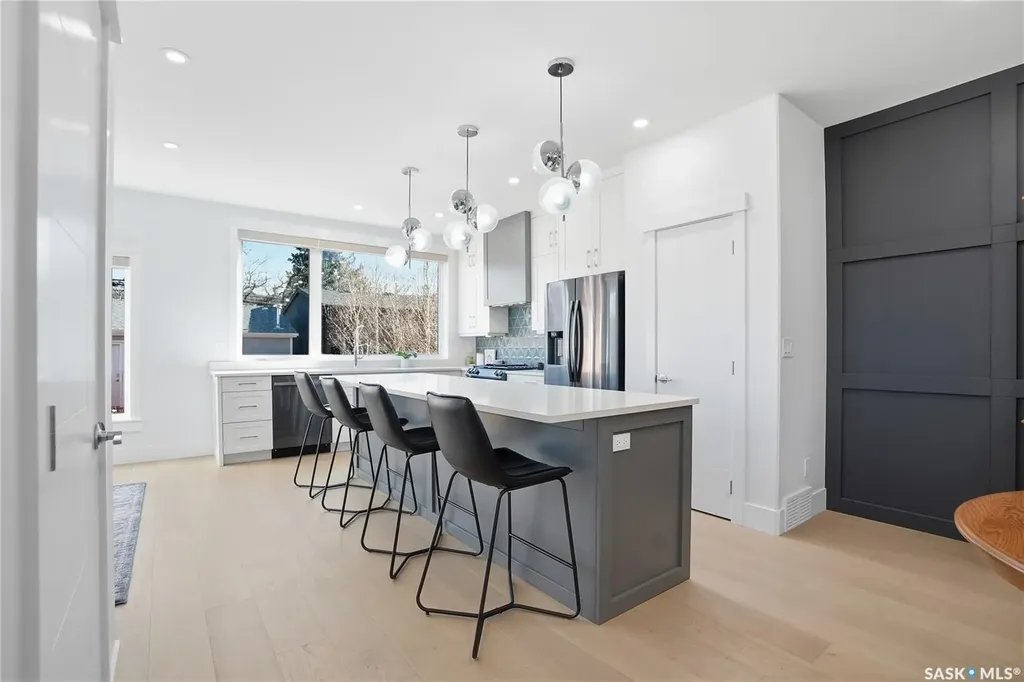 738 Main Street Saskatoon SK S7H 0K1