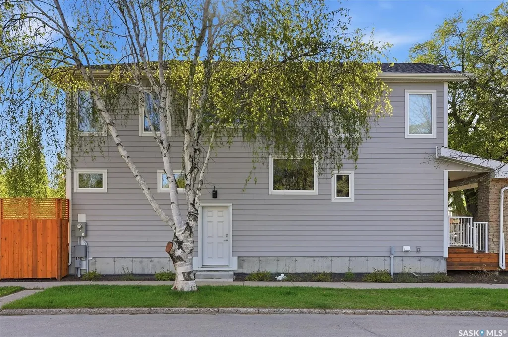 738 Main Street Saskatoon SK S7H 0K1