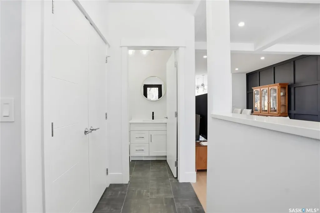 738 Main Street Saskatoon SK S7H 0K1