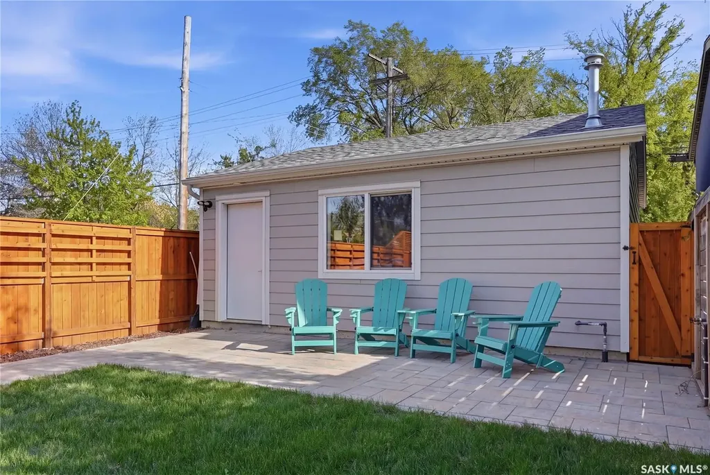 738 Main Street Saskatoon SK S7H 0K1