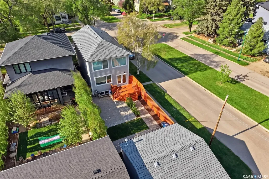 738 Main Street Saskatoon SK S7H 0K1