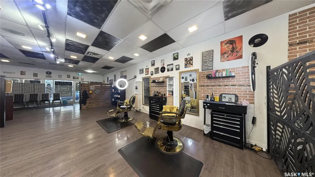 3000 Diefenbaker Drive Saskatoon SK S7L 7K2