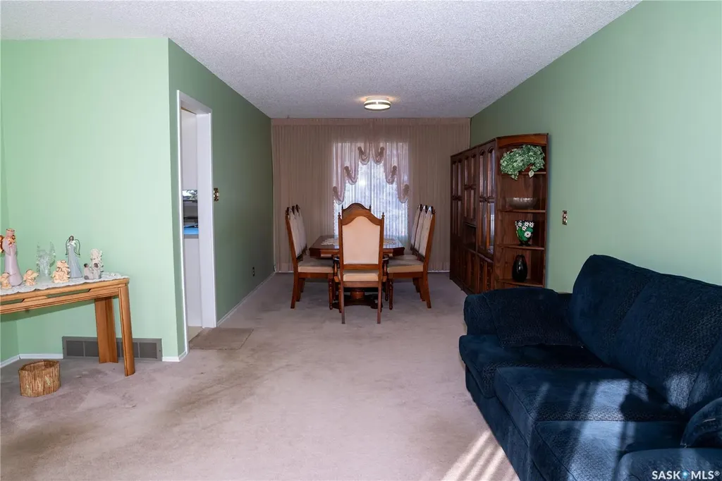 638 Alberta Avenue Kerrobert SK S0L 1R0