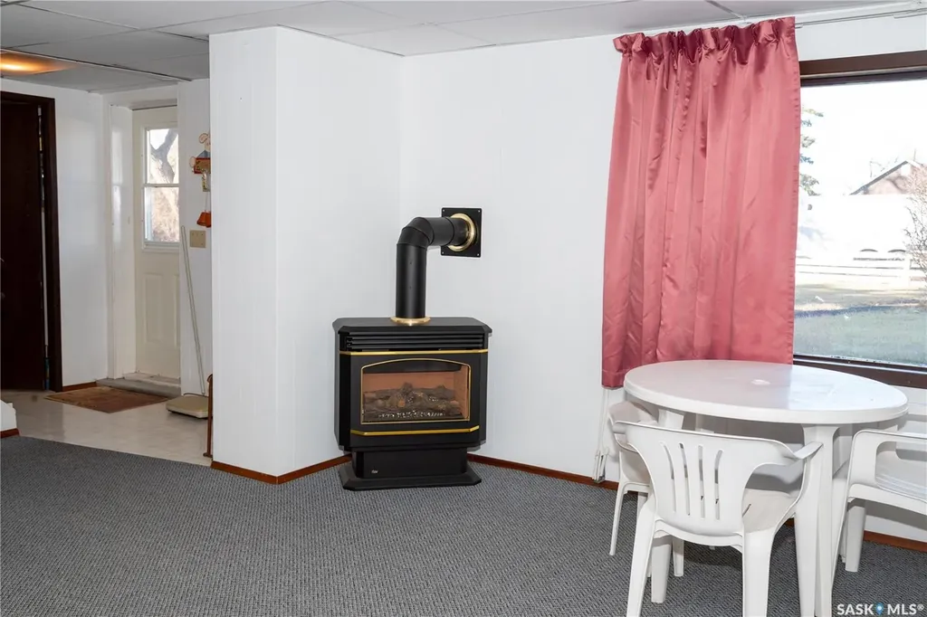 638 Alberta Avenue Kerrobert SK S0L 1R0