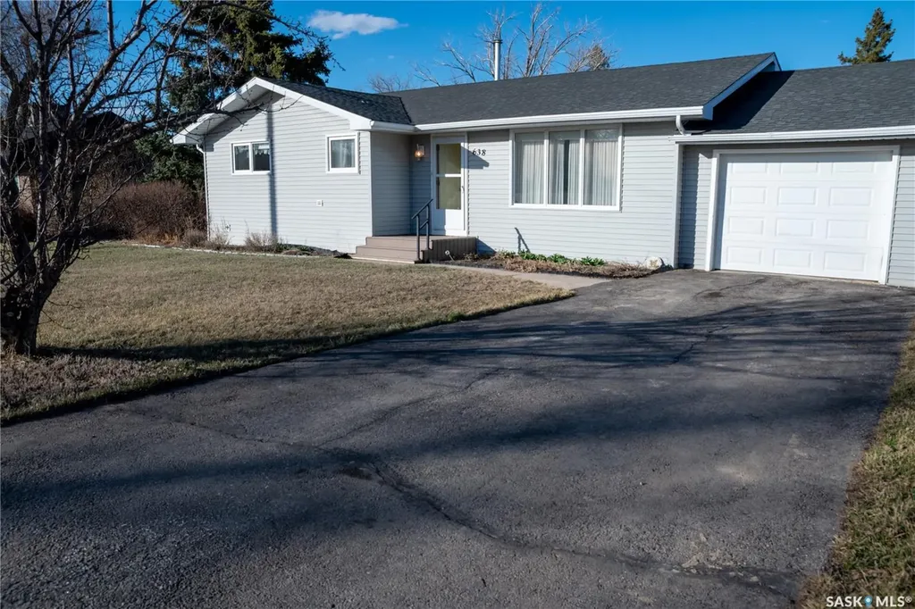 638 Alberta Avenue Kerrobert SK S0L 1R0