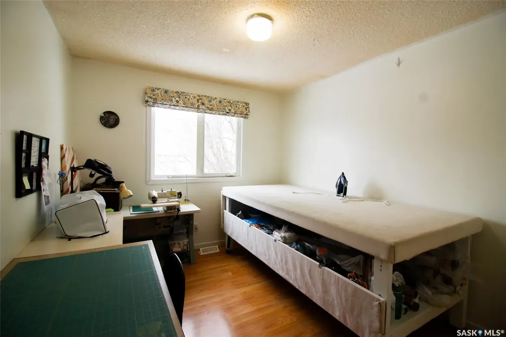612 9th Street W Shaunavon SK S0N 2M0