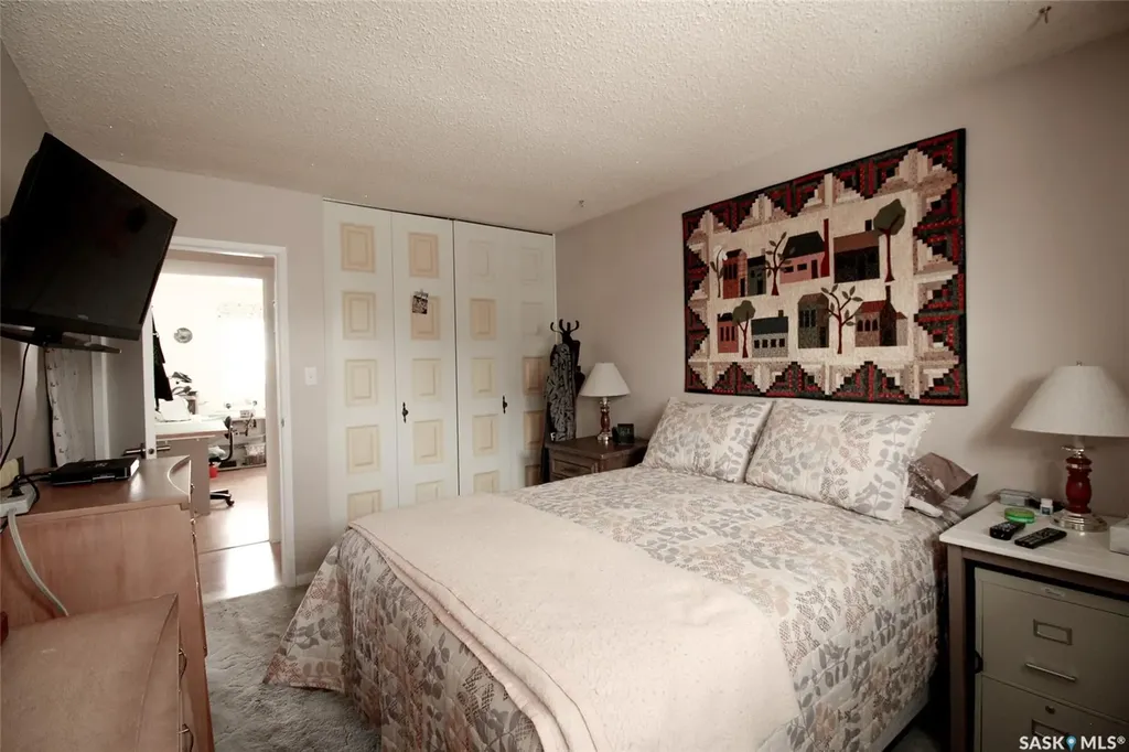 612 9th Street W Shaunavon SK S0N 2M0