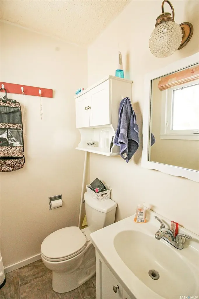 612 9th Street W Shaunavon SK S0N 2M0